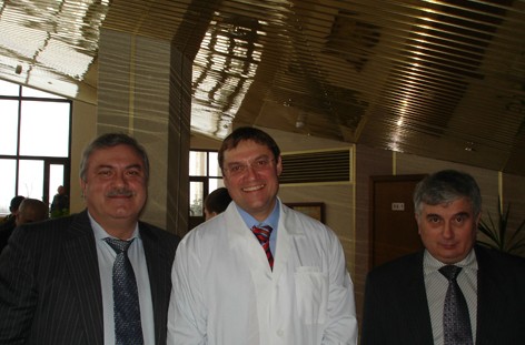 После проведения мастер-класса по спленэктомии (с Э. Хабурзания и А. Буткевич, Москва, 2007)
