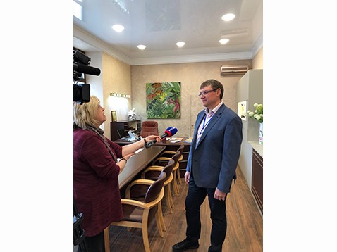 К. Пучков во время интервью телеканалу «Поморье»